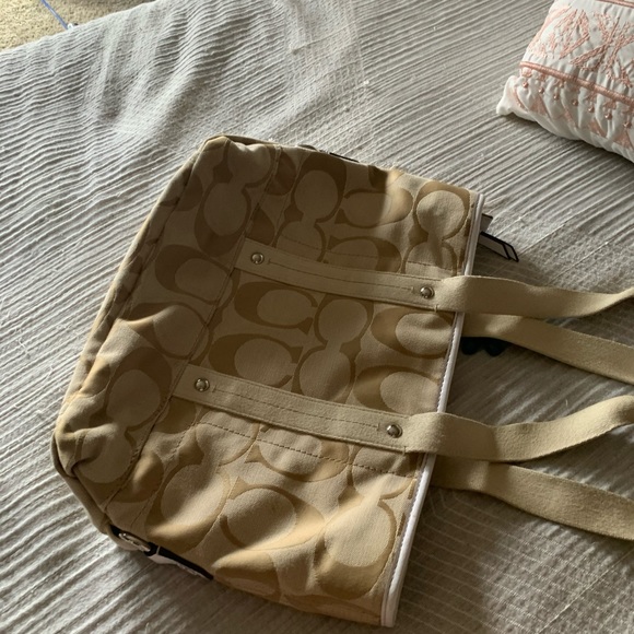 Coach Bag - Picture 3 of 7